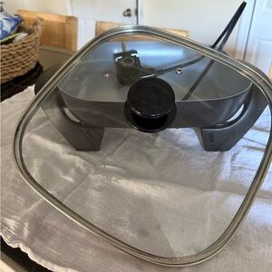 Oster Black and Silver Skillet with Glass Cover